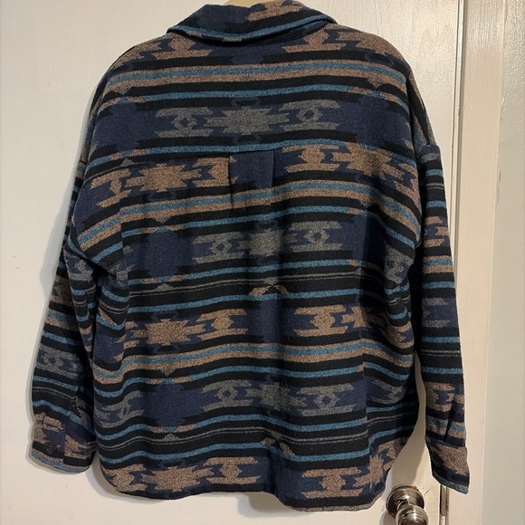 Aztec Style Jacket - Picture 2 of 4